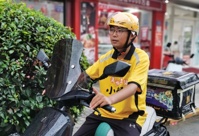 机支架交警：不是为难大家是为了安全龙8国际点此进入电动车不允许安装手